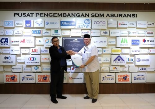 Asosiasi Asuransi Umum Indonesia (AAUI) Jalin Kerjasama dengan Universitas Gadjah Mada (UGM) Untuk Peningkatan Kompetensi SDM Mahasiswa FMIPA UGM Dalam Rangka Upaya Pemenuhan Tenaga Aktuaris Di Indonesia