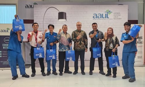 AAUI Berbagi Hampers Ramadan kepada Building Management sebagai Wujud Apresiasi
